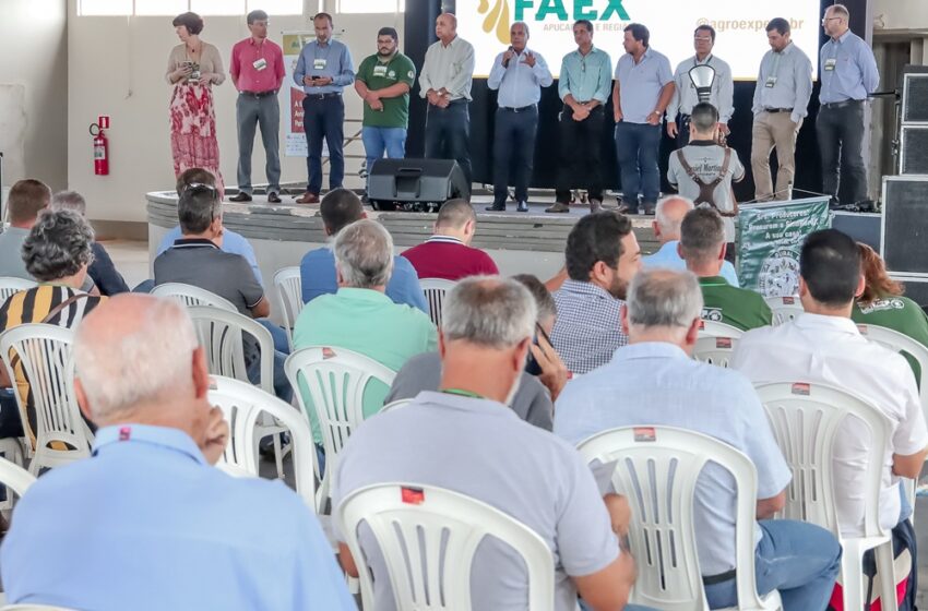  Apucarana sedia primeira feira FAEX de avicultura do Paraná