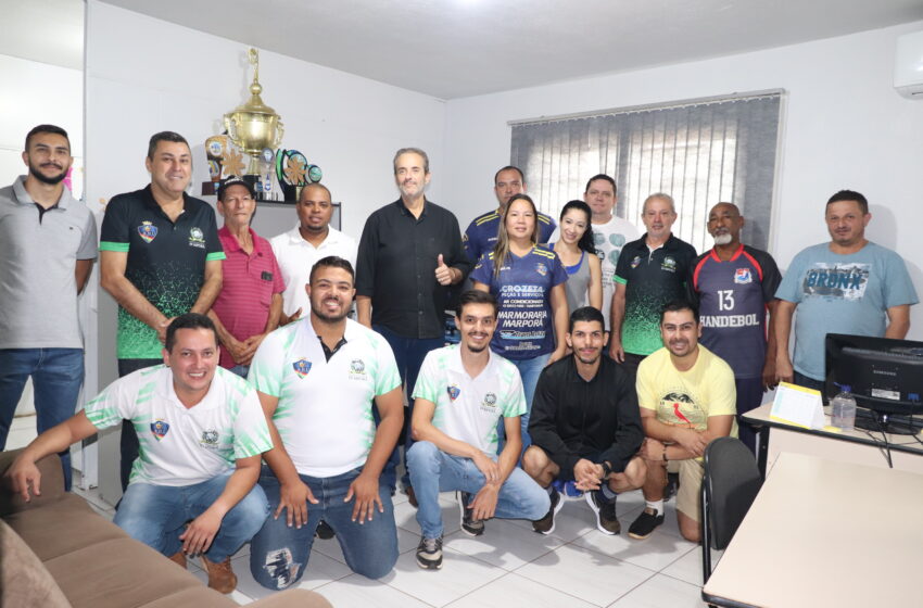  Prefeito Marcelo Reis apresenta diretor do Departamento de Esporte de Ivaiporã