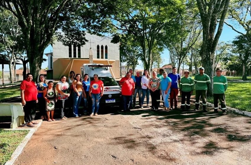  Distrito de Ubaúna recebe ambulância nova da prefeitura de São João do Ivaí