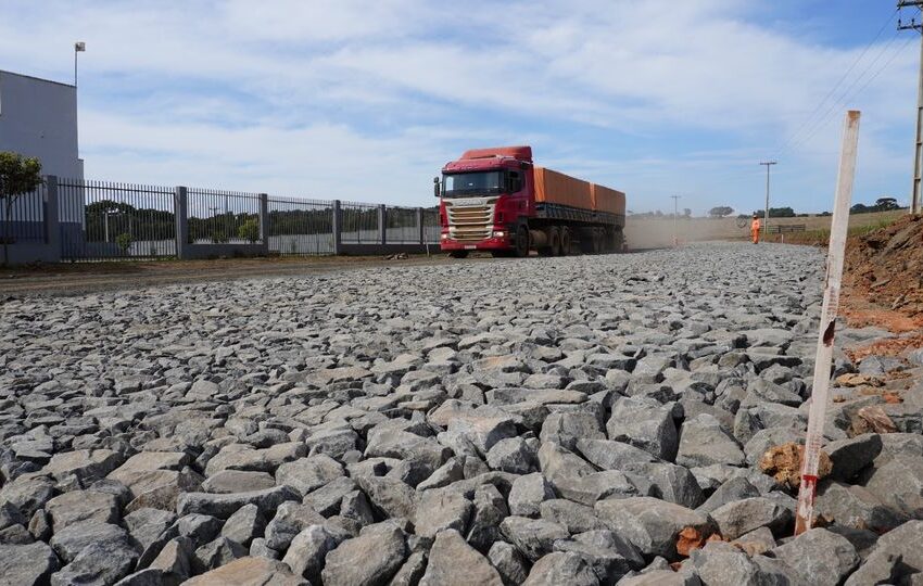  Avança obras de pavimentação asfáltica da Estrada de Ortigueira