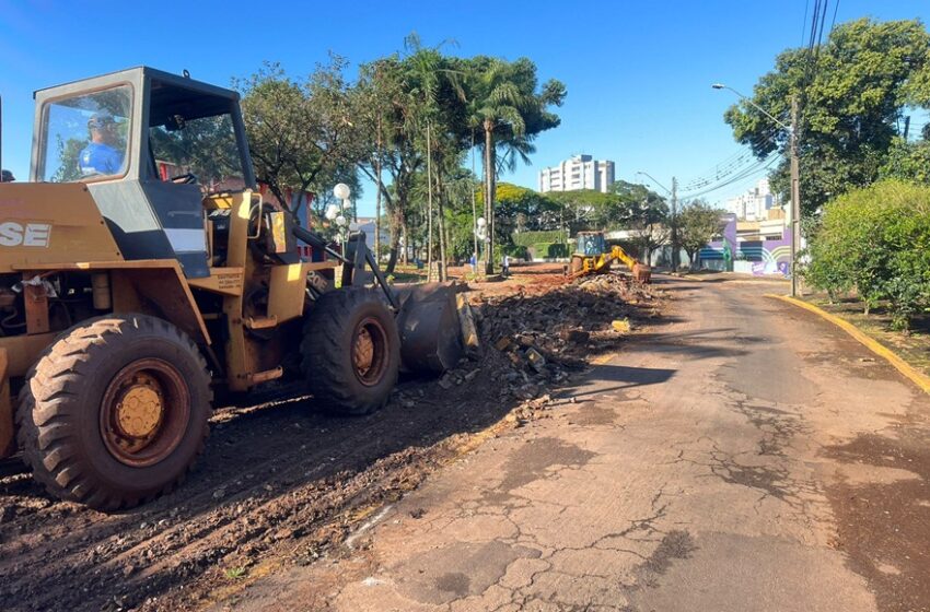  Revitalização da Praça do “28” gera fechamento temporário de biblioteca