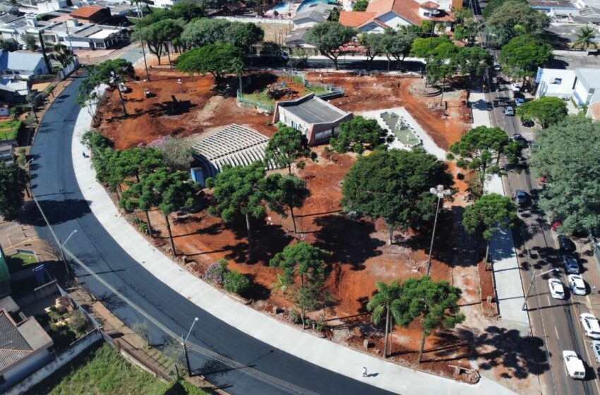  Entorno da “praça do 28” tem asfalto revitalizado