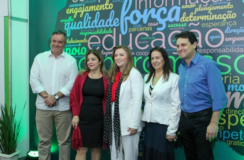  Prefeito Toledo participa do II Seminário da União dos Dirigentes Municipais de Educação do Paraná em Apucarana