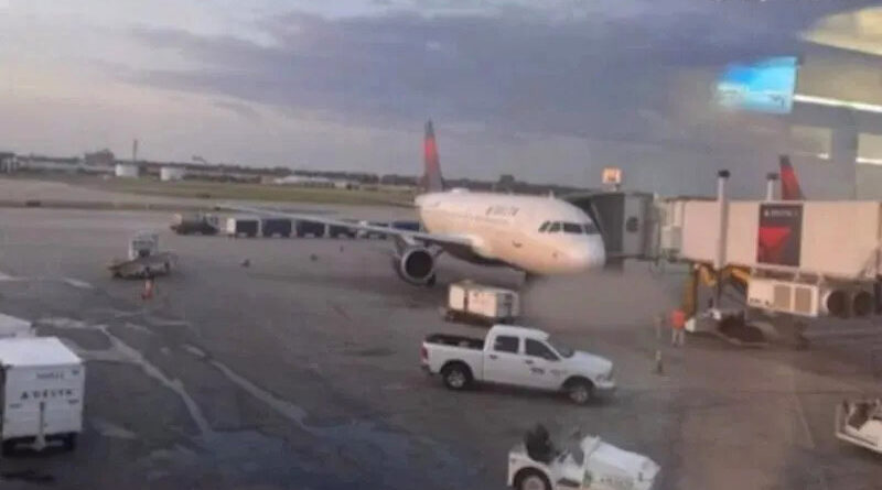  Trabalhador morre em aeroporto após ser sugado por motor de avião