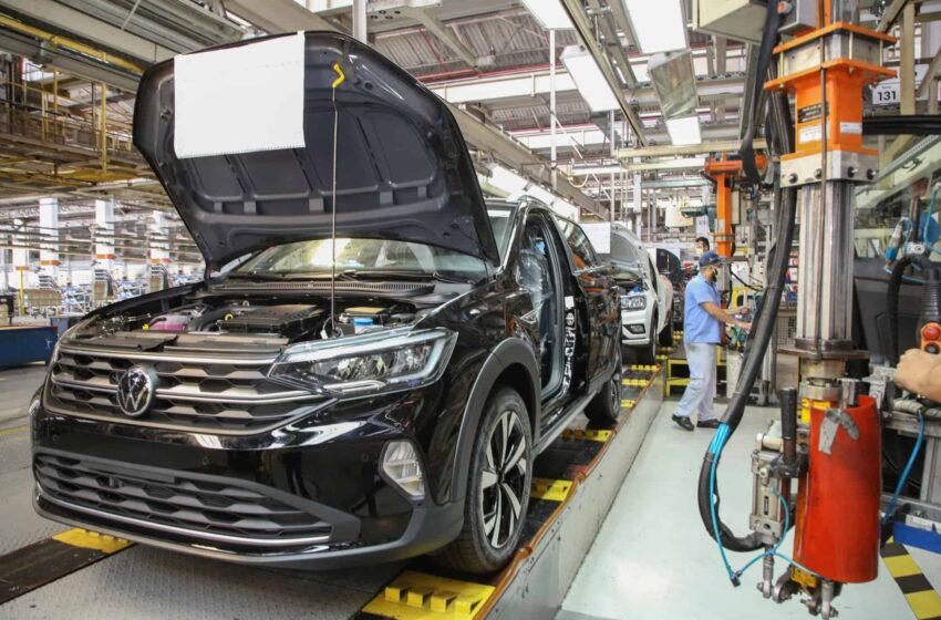  Volkswagen suspende produção de carros no país
