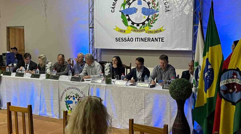  Distrito de Santa Bárbara recebe vereadores em sessão itinerante da Câmara de Ivaiporã