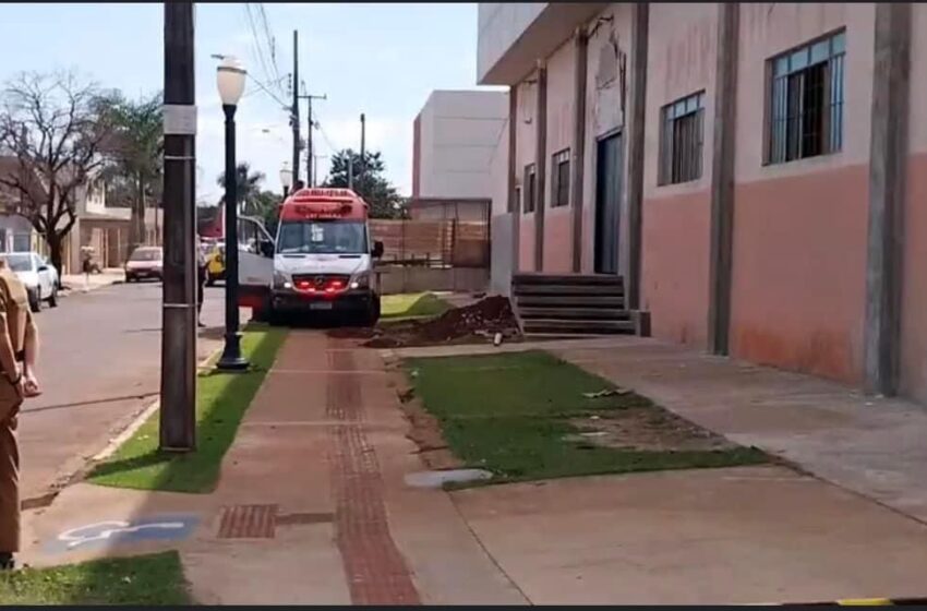  Mulher em surto invade igreja em Arapongas