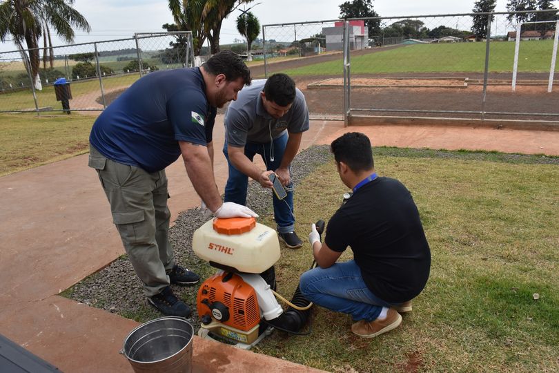  Equipe de controle de endemias recebe capacitação para o uso de inseticida contra o Aedes Aegypti