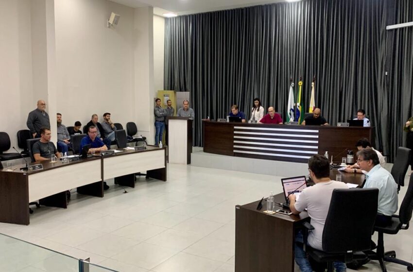  Câmara de Apucarana aprova projeto que regulamenta serviço de som em bares e lanchonetes
