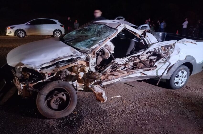  Motorista morre após bater contra caminhão na BR-369