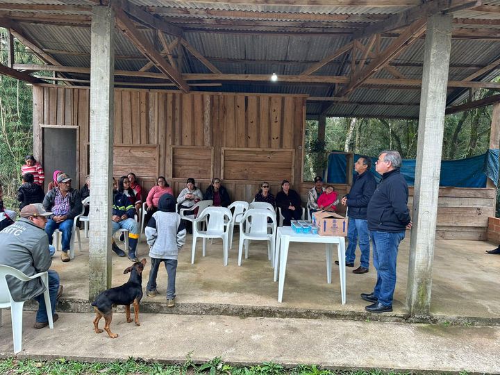  Prefeito de Ortigueira entrega à comunidade poços artesianos