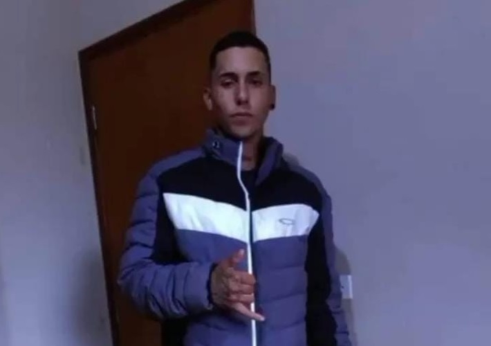  Homem que matou jovem a facadas em Marilândia do Sul se apresenta à Polícia Civil