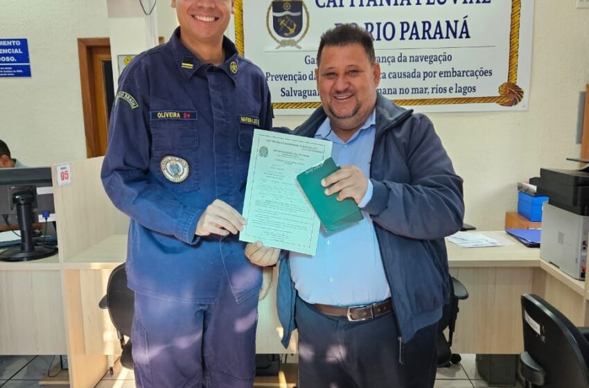  Prefeito Taborda em Foz do Iguaçu para receber o Certificado de Segurança de Navegação