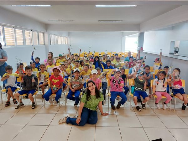  Palestra de Engenheira Agrônoma Celebra o Dia da Árvore em Escolas de Ariranha do Ivaí