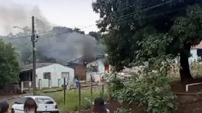  Incêndio em residência mobiliza comunidade em São João do Ivaí
