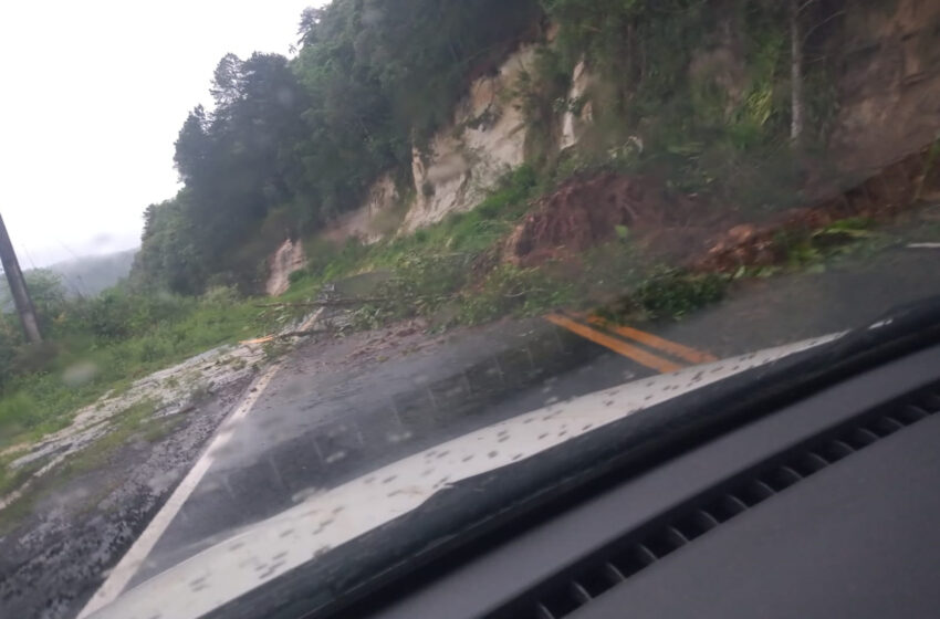  Chuvas fortes exigem cautela do condutor nas rodovias; confira bloqueios