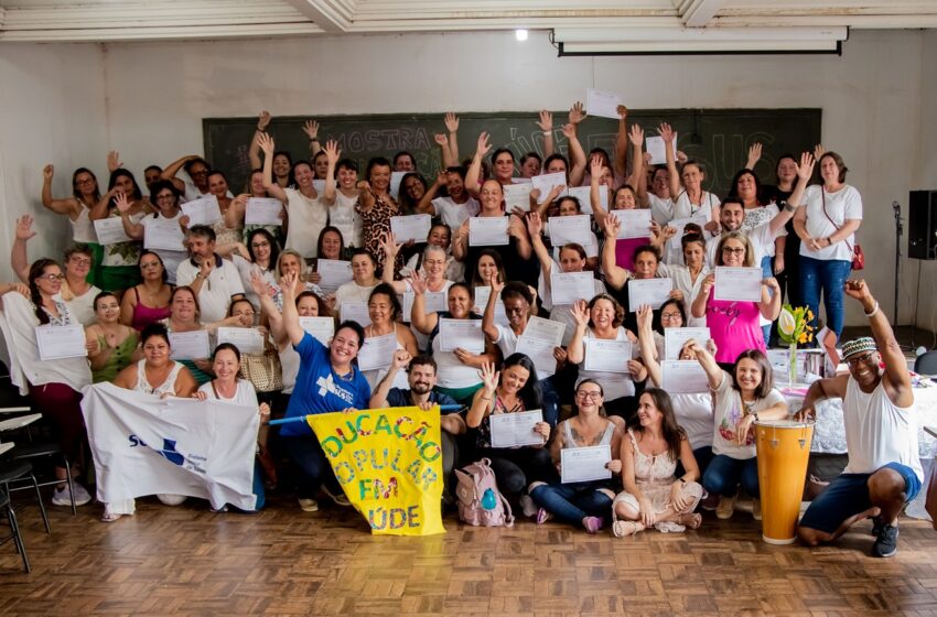  Saúde entrega certificados do curso “Educação Popular em Saúde”, da Fiocruz