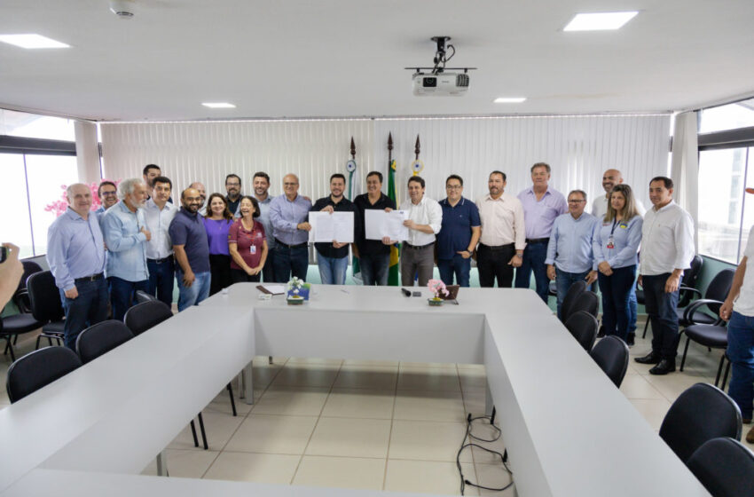  Prefeitura de Apucarana oficializa doação de terreno ao Cisvir; assista