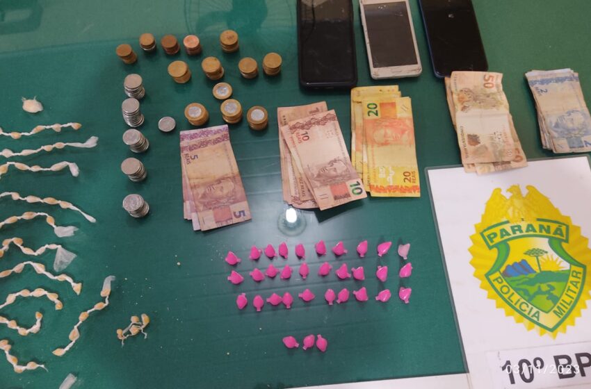  PM apreende crack e cocaína em casa usada para o tráfico em Marilândia do Sul