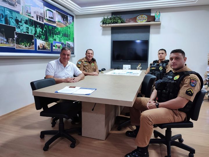  Sargento Vecchi visita o prefeito Toledo de Cambira