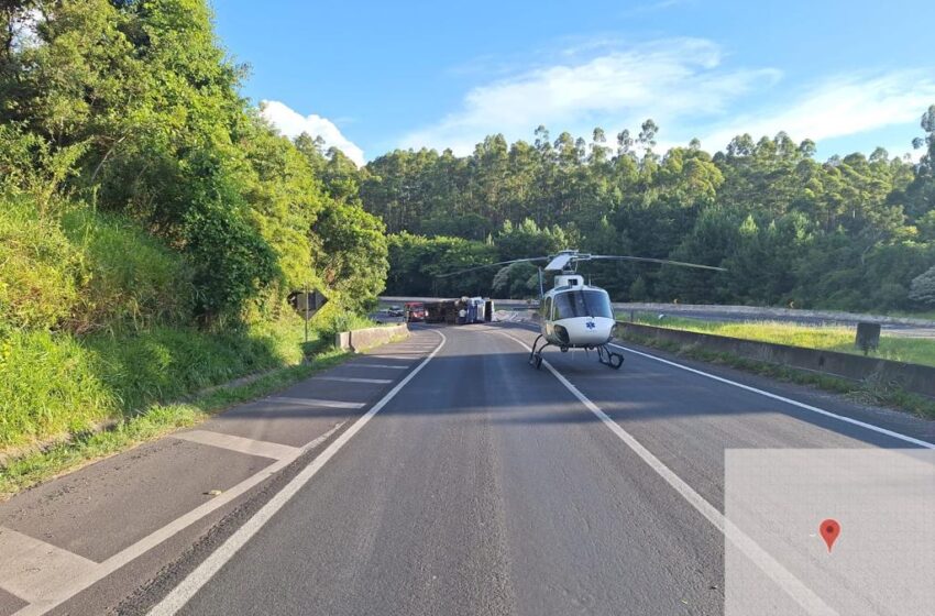  Caminhões se envolvem em acidente na Serra do Cadeado; veja