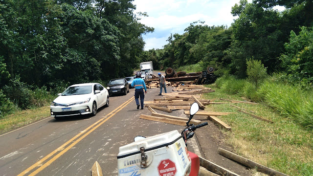  Acidente interdita rodovia entre Grandes Rios e João Vieira no Vale do Ivaí