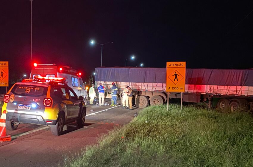  Batida entre moto e caminhão provoca uma morte em Arapongas