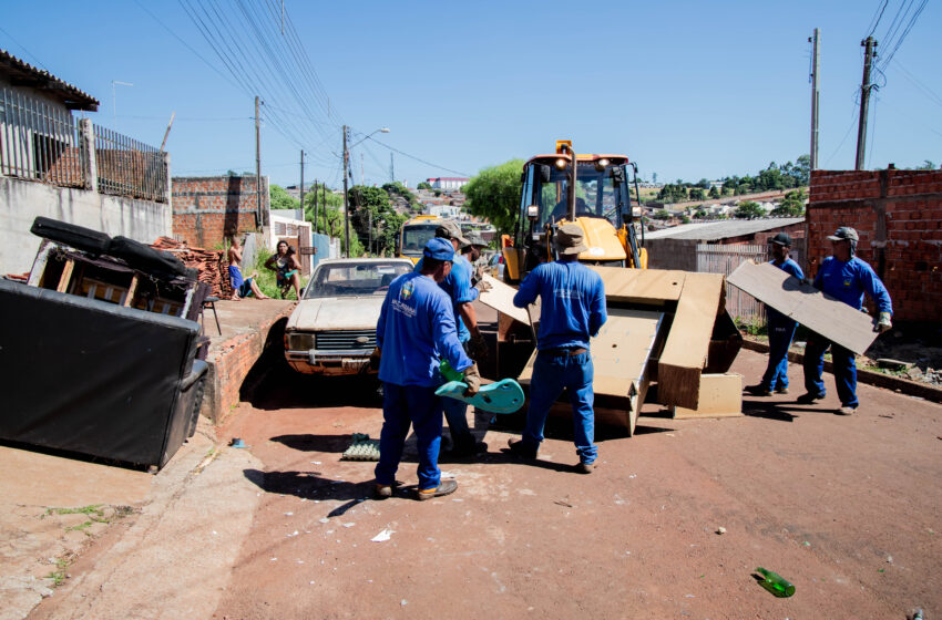  Coleta de inservíveis segue hoje no Djalma Mendes e Dom Romeu