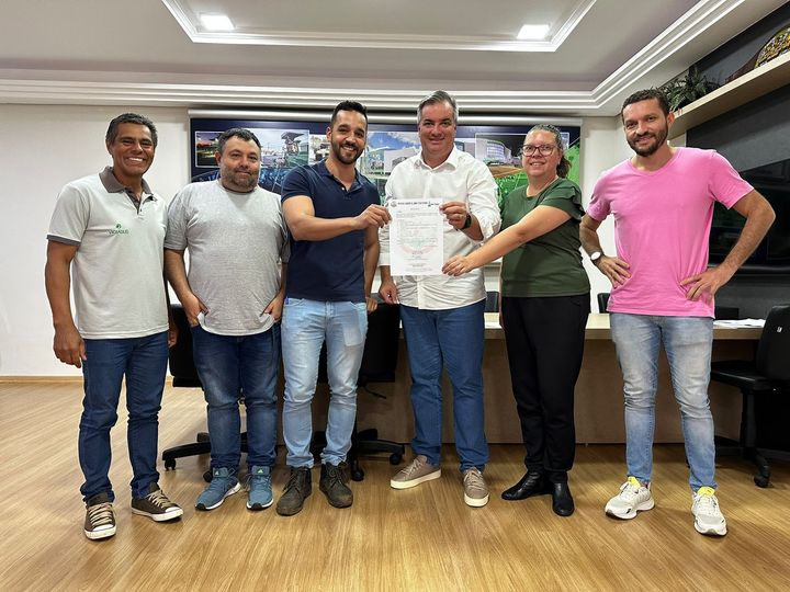  Prefeitura de Cambira inicia obras de recape asfáltico em Bairros e Distrito