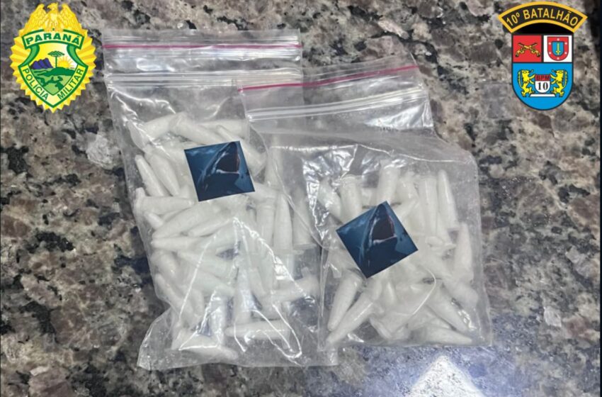  PM de Apucarana encontra pinos de cocaína em lixeira