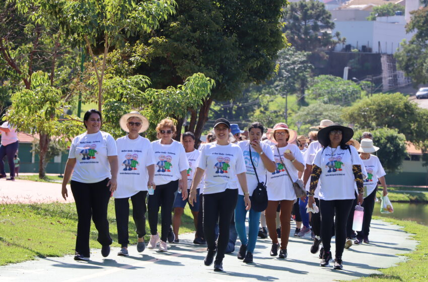  Prefeitura de Ivaiporã retoma Caminhada da Melhor Idade promovendo saúde e integração