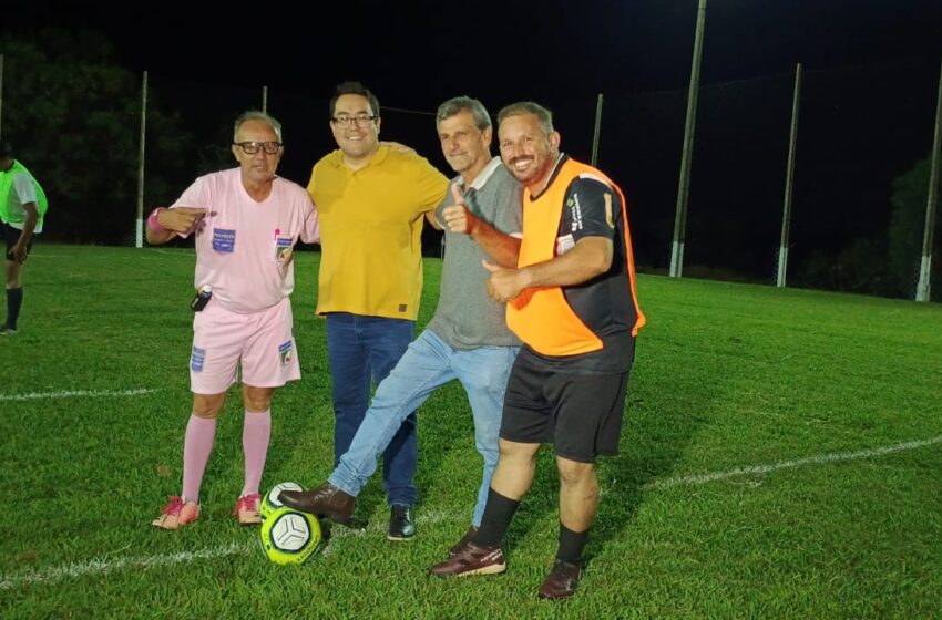  Campo de futebol suíço é entregue à comunidade do Distrito de Nova Amoreira