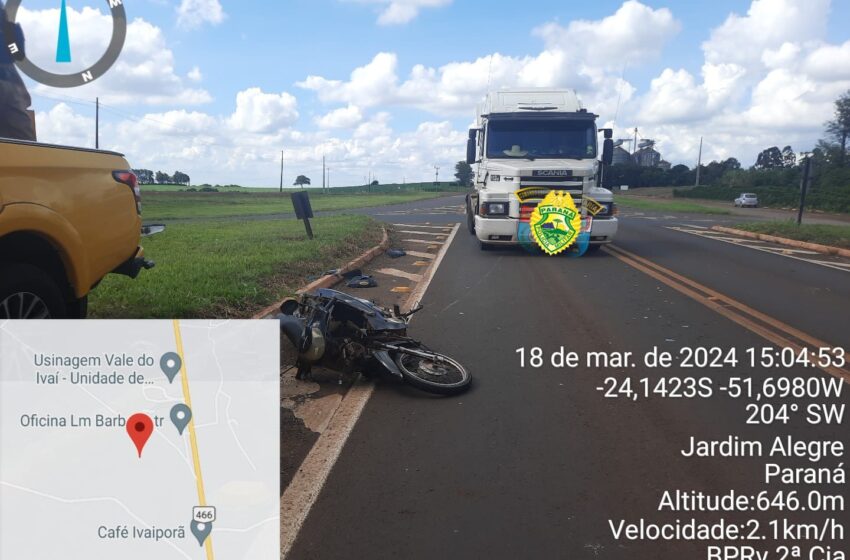  Batida entre moto e caminhão deixa mulheres feridas em Jardim Alegre