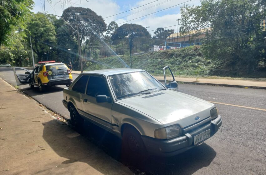  PM de Apucarana encontra carro furtado
