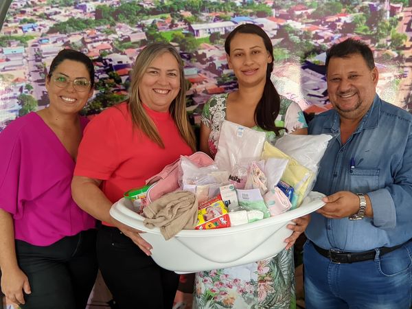  Prefeitura de Rio Branco do Ivaí entrega kit maternidade para gestantes