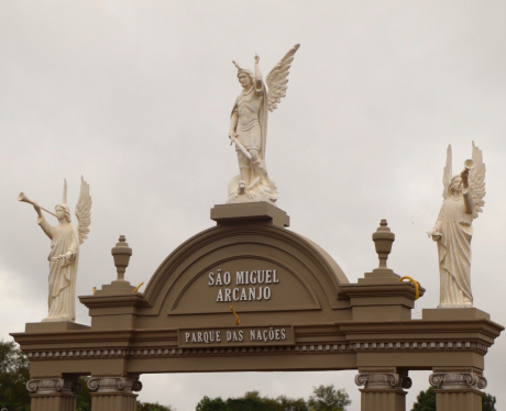  Parque das Nações recebe esculturas religiosas; teatro “A Paixão de Cristo” será neste domingo