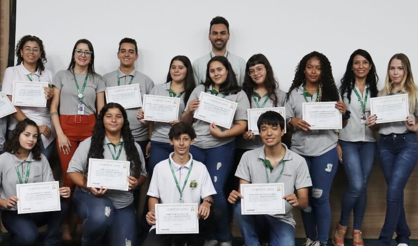  Cocari celebra o Dia de Jovem Aprendiz, ressaltando as oportunidades de crescimento pessoal e profissional