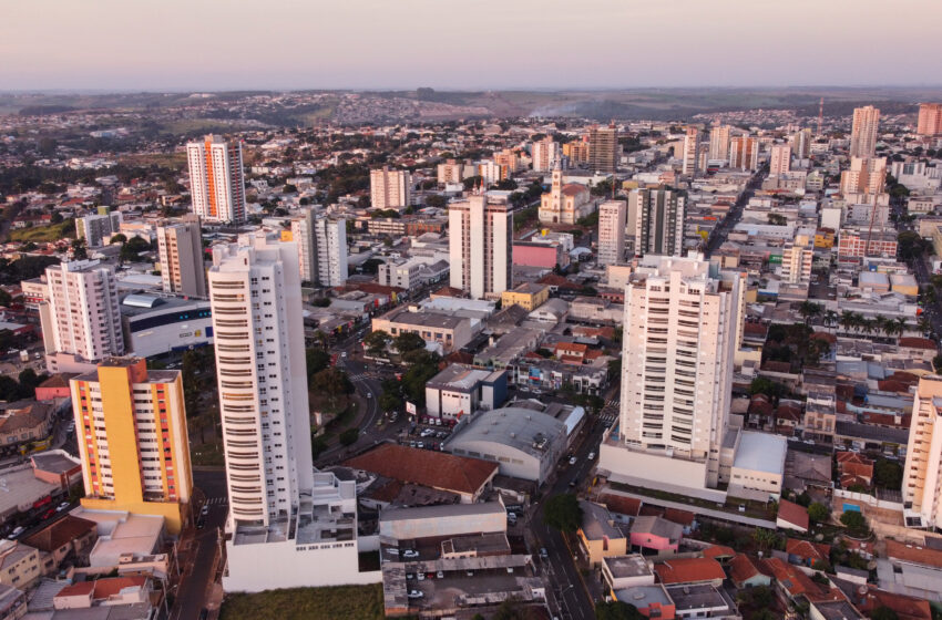  Comércio de Apucarana atende em horário especial nesta sexta