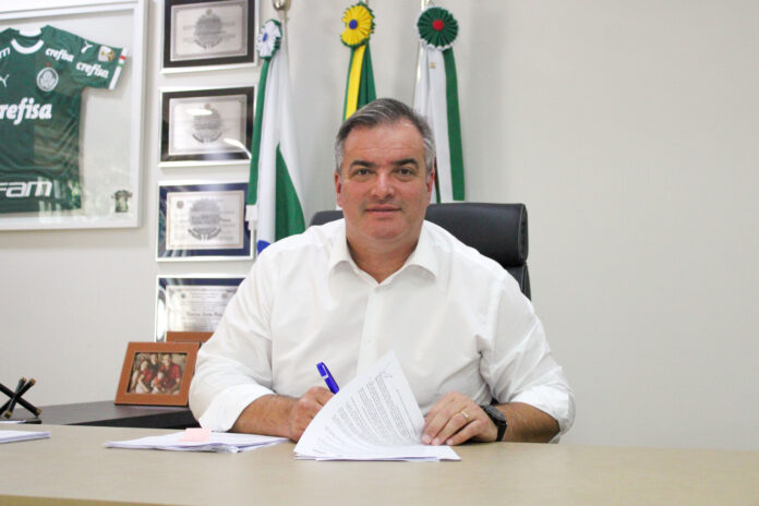  Câmara de Vereadores de Cambira aprova contas de 2021 do prefeito Toledo