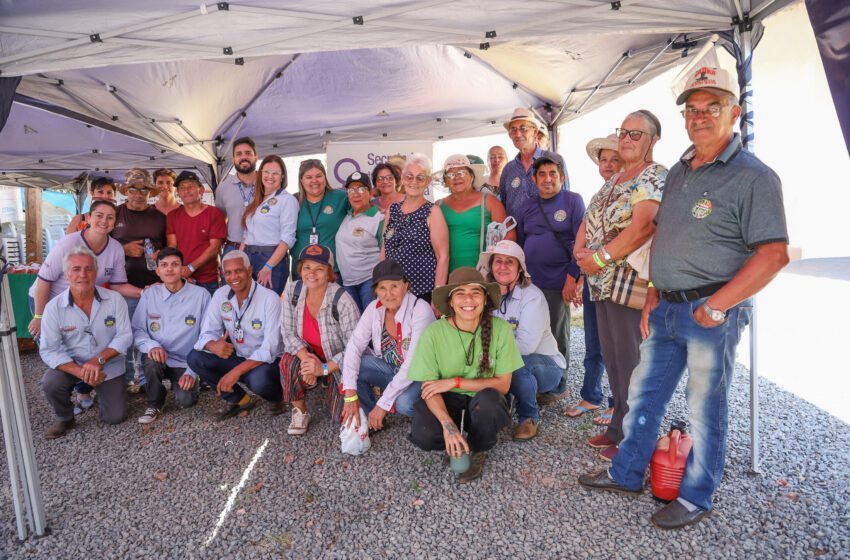  Integrantes do “Hortas Solidárias” participam da Tarde de Campo sobre produção orgânica