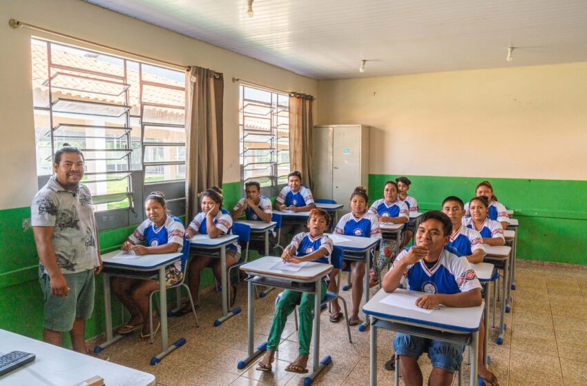  Entre as menores do País, taxa de analfabetismo do Paraná alcança mínima histórica