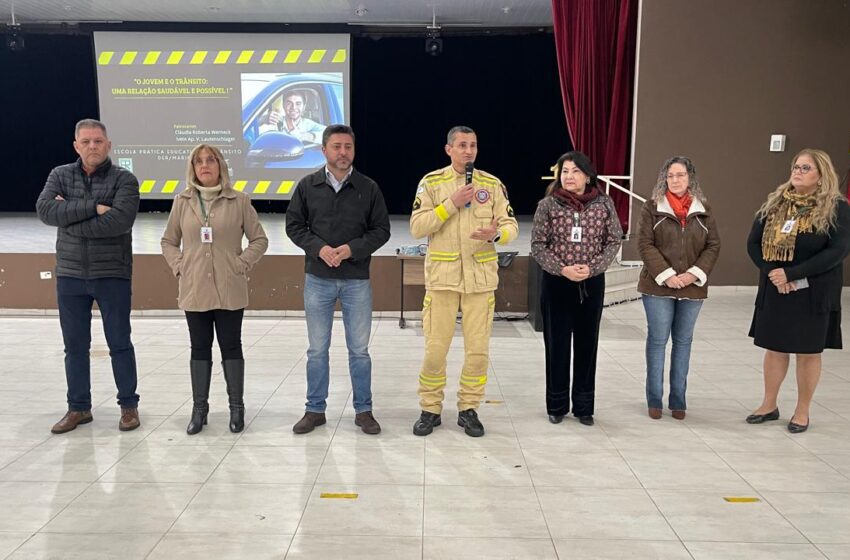  Movimento Maio Amarelo é realizado em Jandaia do Sul com palestras