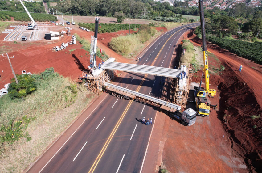  Lançamento de vigas em viadutos de Mandaguari é concluído em um fim de semana