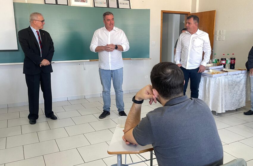  Prefeito de Cambira Participa de Curso Final de Mandato em Jandaia do Sul