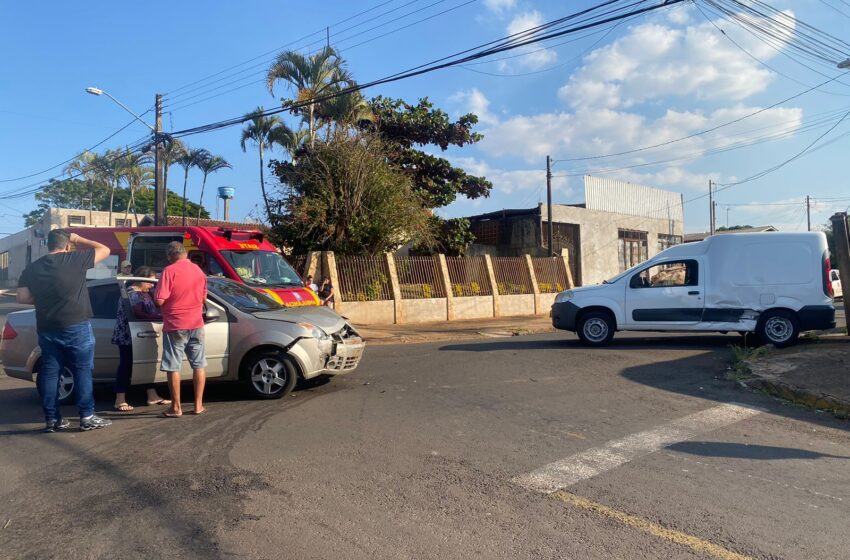  Batida deixa jovem motorista ferido em Apucarana