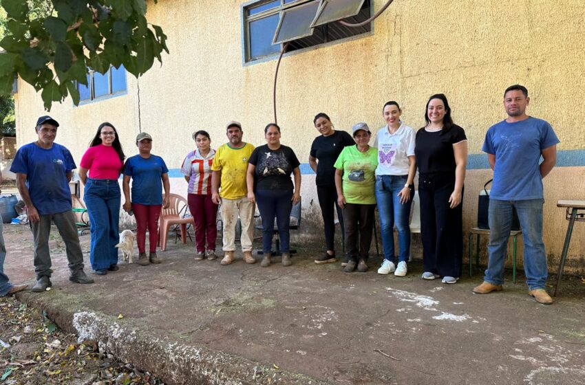  Sessão terapeutica com os catadores de materiais recicláveis de Jardim Alegre