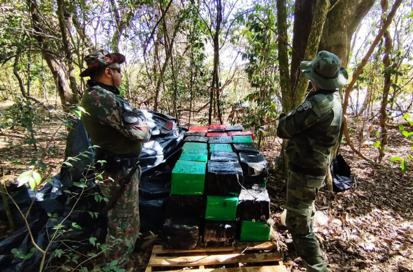  Batalhão de Polícia Ambiental apreende 933 quilos de maconha em Umuarama