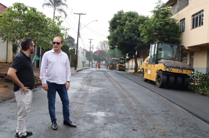  Prefeitura de Ivaiporã inicia obras de recape e asfalto em 624 quadras com investimento de R$28 milhões