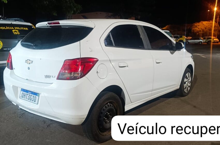  PM de Arapongas prende ladrões e recupera carro roubado