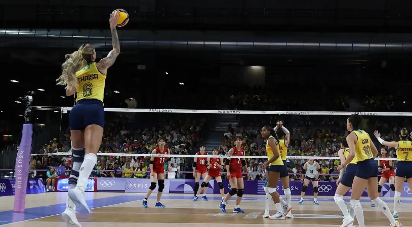  Brasil vence Japão por 3 a 0 no vôlei feminino